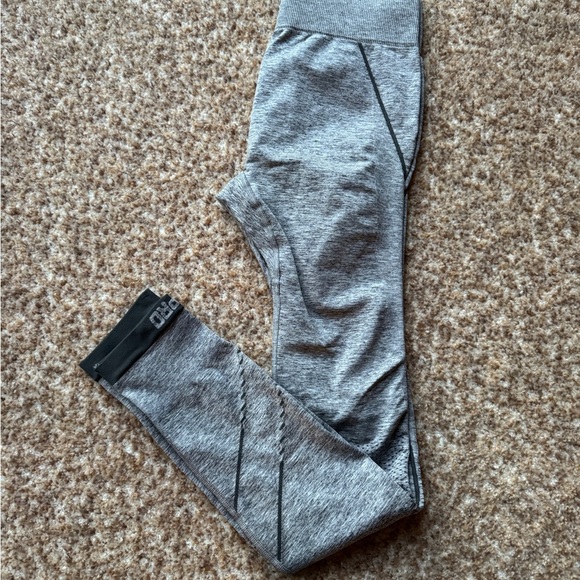 Nike gray Nike Pro Leggings Size XS - Picture 2 of 4